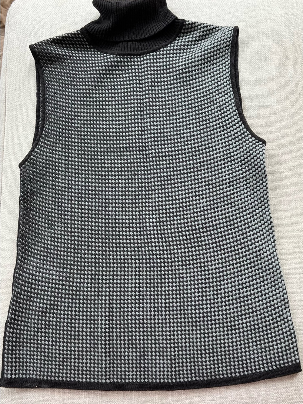 Authentic Giorgio Armani Black & Gray Houndstooth Sleeveless Turtleneck Tank